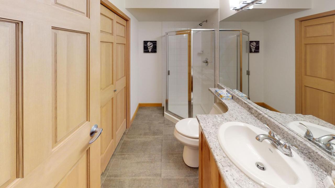 Stoney Creek Northstar By Whistler Premier Apartment Luaran gambar