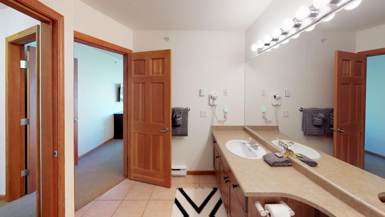 Stoney Creek Northstar By Whistler Premier Apartment Luaran gambar